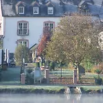 ホテル Weingut Lehnert-veit Gutshotel 3*