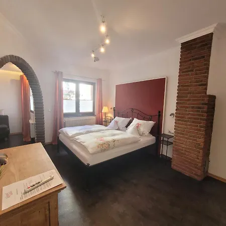 Otel Weingut Lehnert-veit Gutshotel Piesport