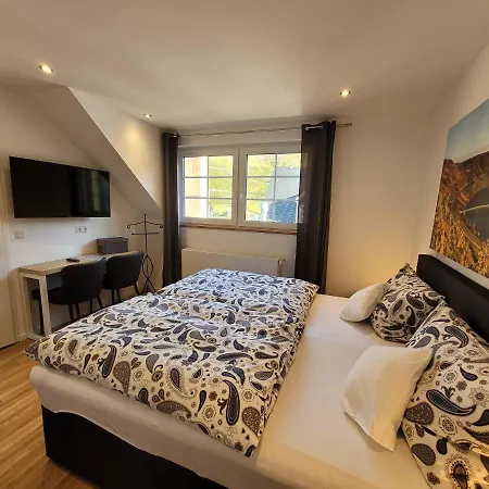 Weingut Lehnert-veit Gutshotel Otel 3*