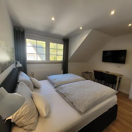 Hotel Weingut Lehnert-veit Gutshotel