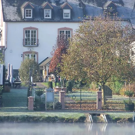 Otel Weingut Lehnert-veit Gutshotel 3*