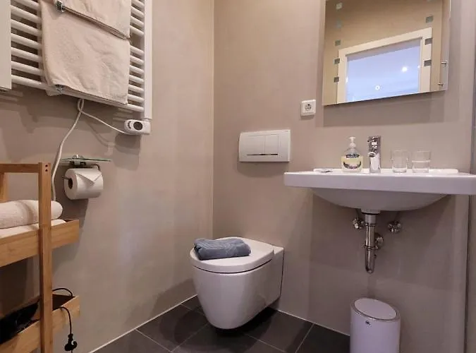 Weingut Lehnert-veit Gutshotel 3* פיספורט