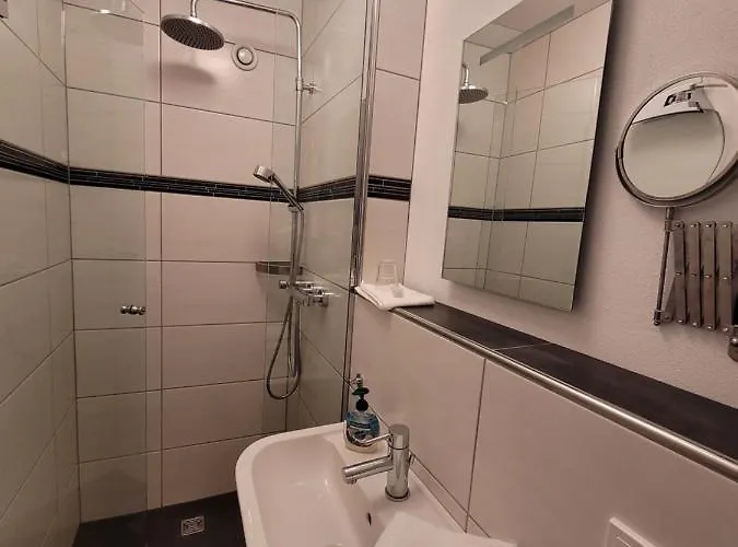 Weingut Lehnert-veit Gutshotel 3* פיספורט