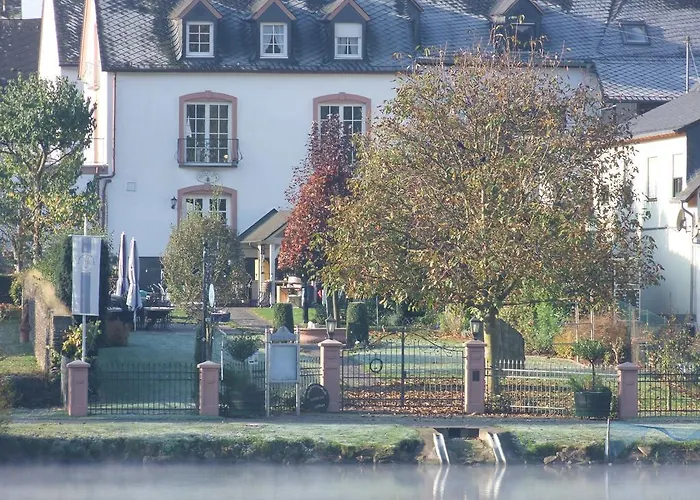 Hotel Weingut Lehnert-veit Gutshotel 3*